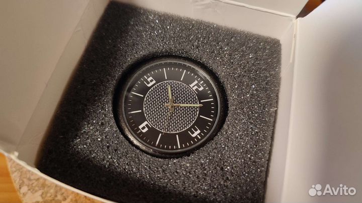 Часы декоративные кварцевые