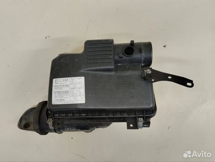 Корпус воздушного фильтра Toyota Land Cruiser Prad