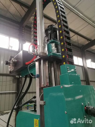 Станок с чпу с поворотным шпинделем