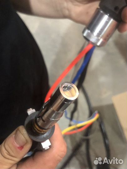 Инженер по лазерам