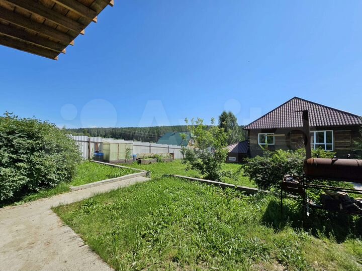 Дом 274 м² на участке 9,8 сот.