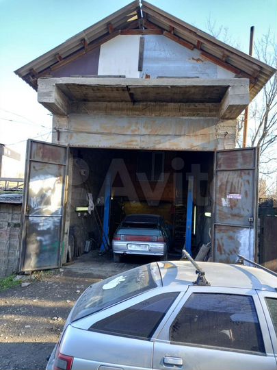 Гараж, > 30 м²