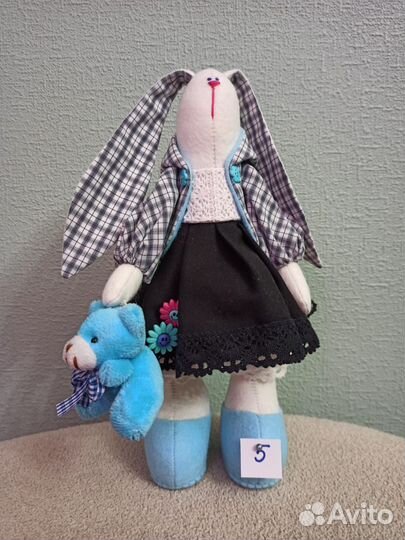 Зайцы ручной работы