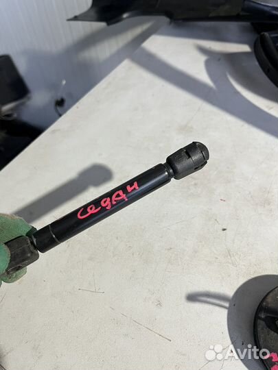 Газовый упор крышки багажника Ford Scorpio 1 седан