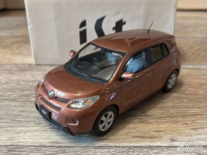 Toyota iST 1/24 Toyota Official Product