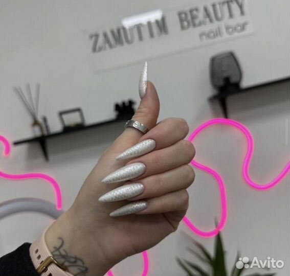 Маникюр наращивание ногтей