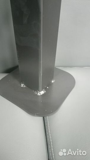 Стойка упор для балонного ключа газель