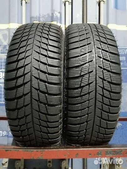 Bridgestone Blizzak LM-001 215/60 R16