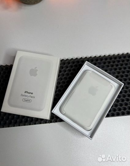 Magsafe battery pack