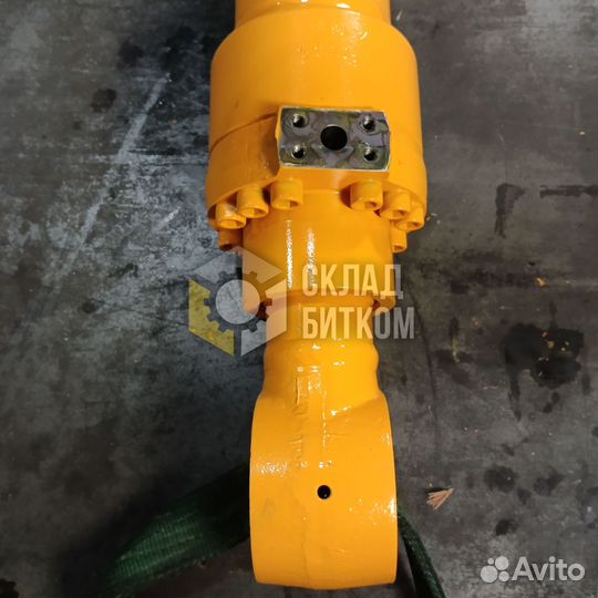 Гидроцилиндр стрелы Hyundai R220LC-9S