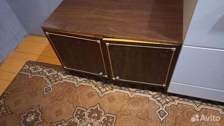 Тумба под телевизор