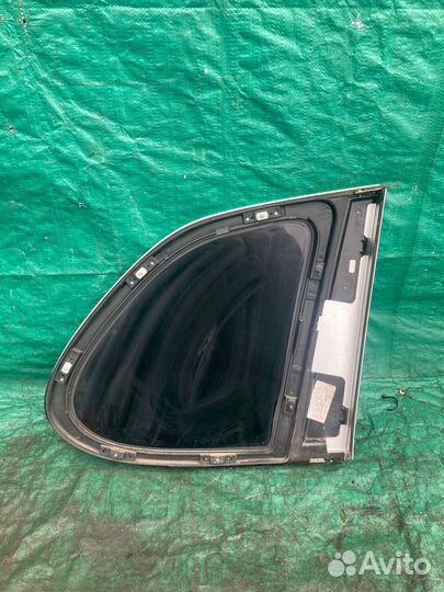 Стекло кузовное глухое левое Porsche Cayenne Кайен