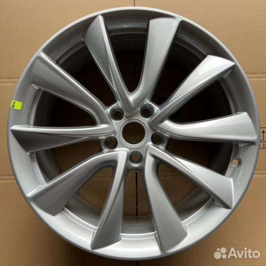 Оригинальные диски Тесла model 3 r19
