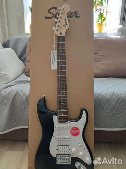 Электрогитара Fender Squier Bullet + U-Phoria UM2