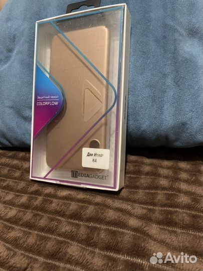 Чехлы на телефон