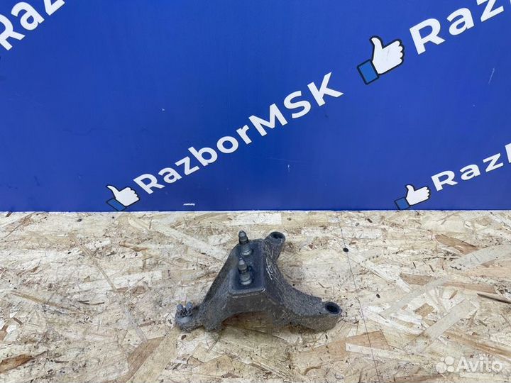 Опора кпп Renault Dokker