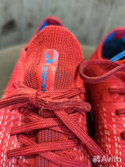 Футбольные бутсы