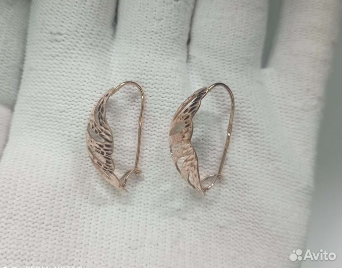 Золотые серьги
