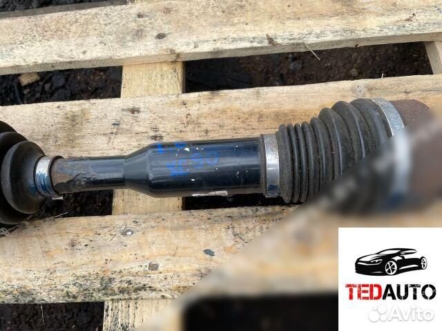 Полуось передняя левая (приводной вал, Volvo XC90 2007