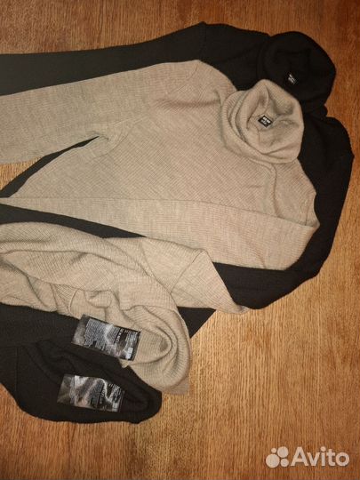 Две водолазки Uniqlo шерсть