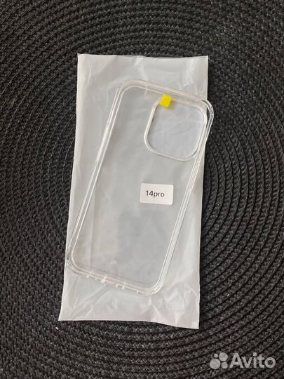 Чехол прозрачный на iPhone 14 pro