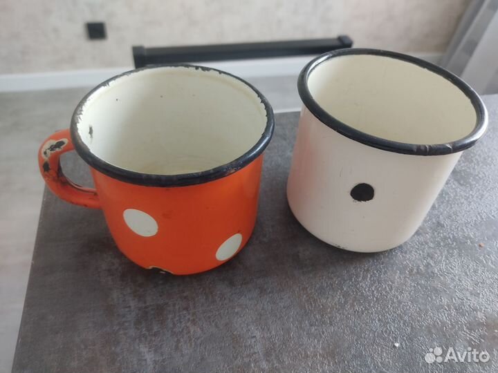 Эмалированная кружка