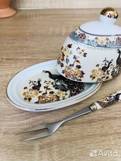 Лимонница с вилкой