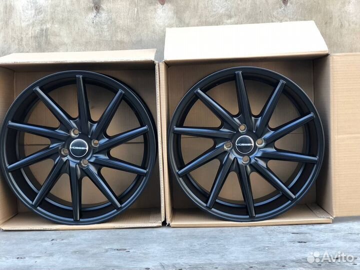 Диски 17 4*98 Vossen CVT Черный матовый MB