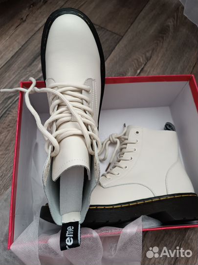 Ботинки женские новые