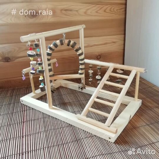 Игровые стенды/площадки для попугаев, разные