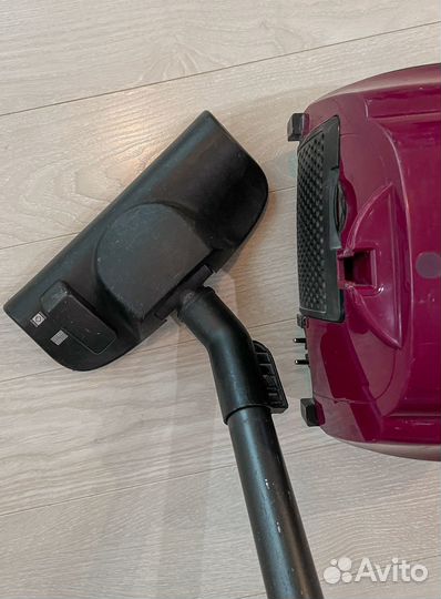 Пылесос бу samsung Air track 1600w sc4520