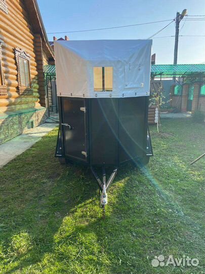 Прицеп коневоз