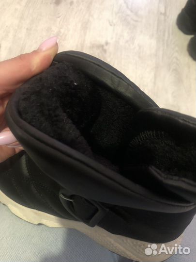 Ботинки демисезонные для девочки 35-36