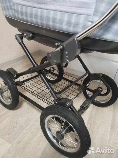 Коляска 2 в 1 RoanMarita