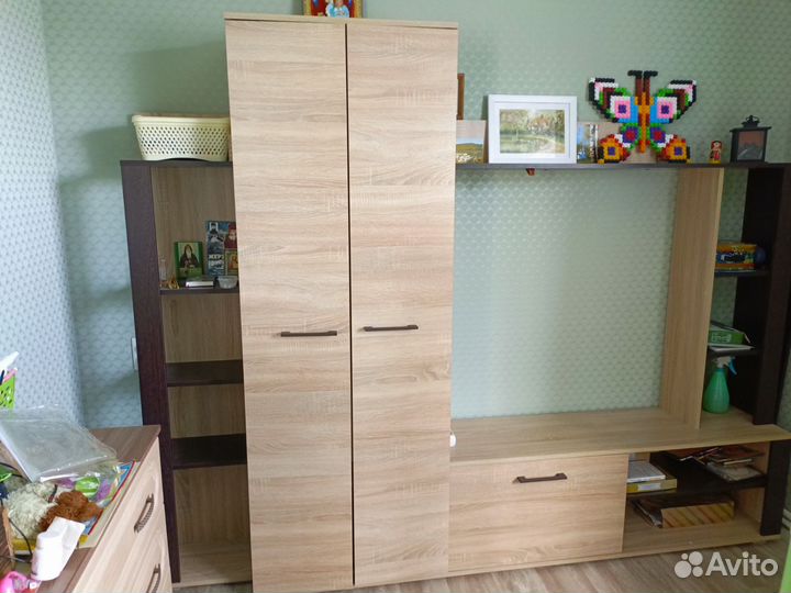 Стенка в гостиную