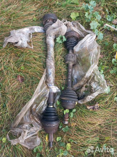 Привод правый, левый Volkswagen b3