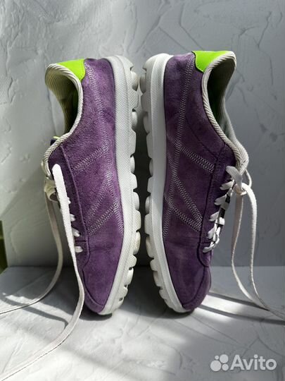 Бронь Кроссовки Sketchers
