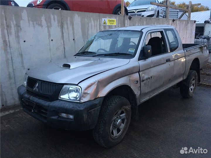 Разбор на запчасти Mitsubishi L200