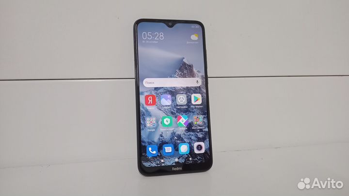 Xiaomi Redmi 8, 3/32 ГБ