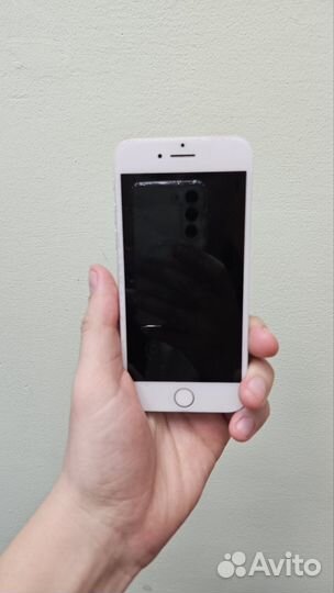 iPhone 8, 64 ГБ