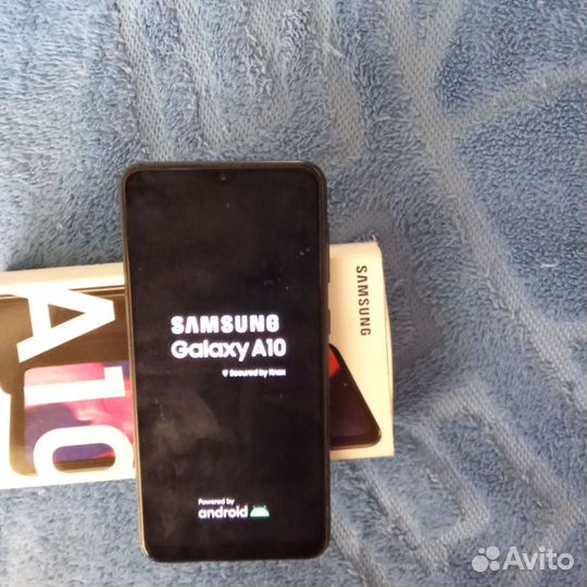 Samsung Galaxy A10, 2/32 ГБ