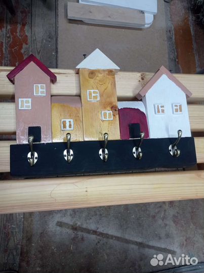 Ключница настенная из дерева