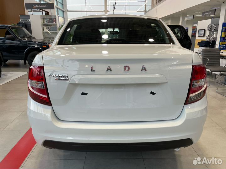 LADA Granta 1.6 МТ, 2023