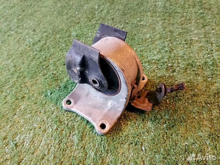 Опора двигателя (подушка двс) передняя левая 11220