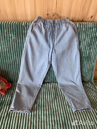 Джинсы широкие