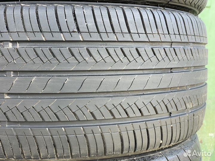 Westlake SA07 255/35 R19 96W