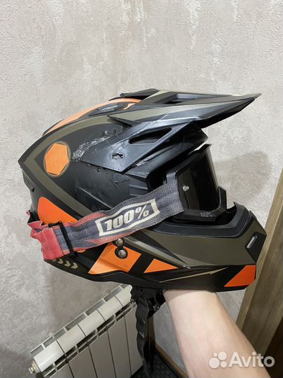 Шлем на мотоцикл