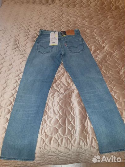 Джинсы Levis новые