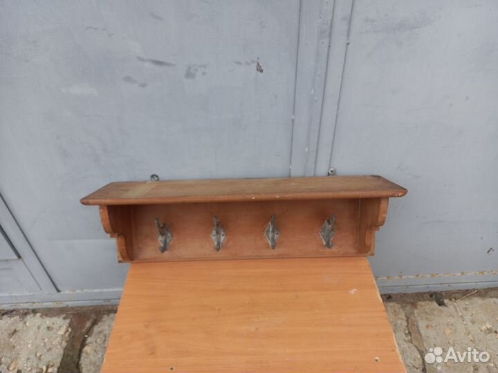 Вешалка настенная 75 см