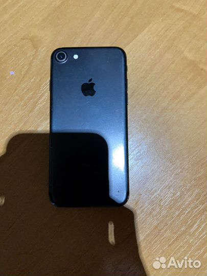 iPhone 7, 32 ГБ